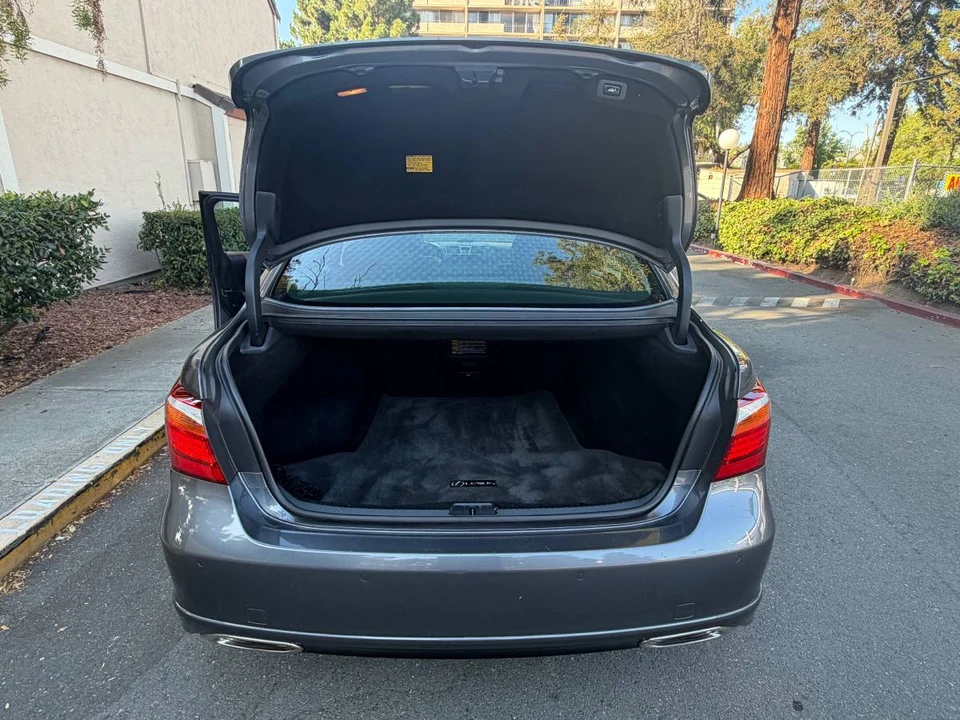 2012 Lexus LS 4th Gen - Image 13 of 15