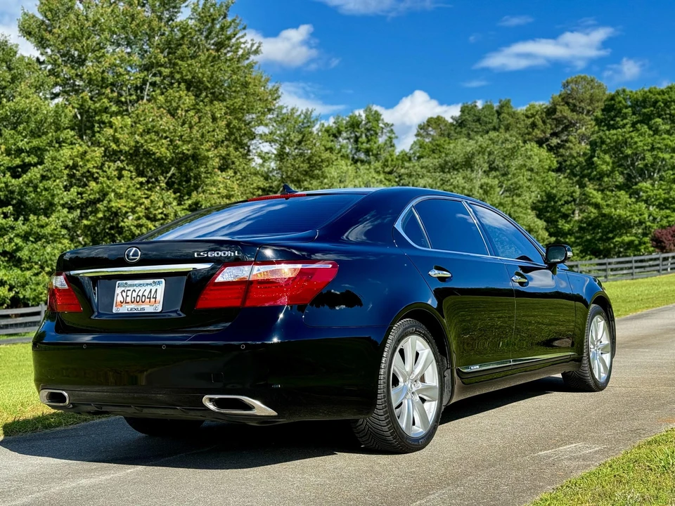 2012 Lexus LS 4th Gen - Image 27 of 31