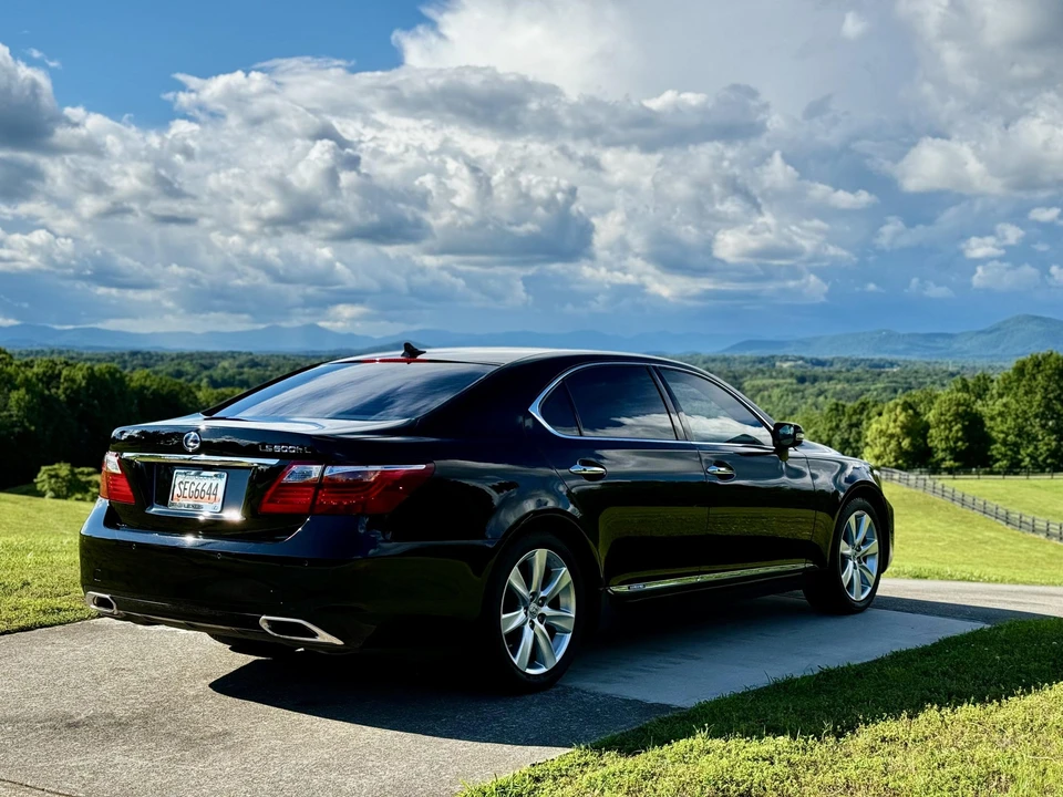 2012 Lexus LS 4th Gen - Image 31 of 31