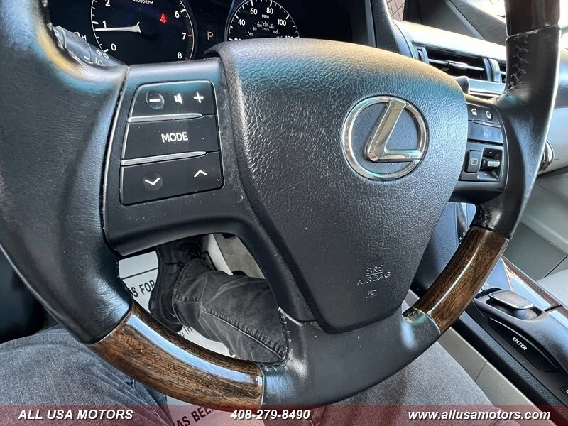 2012 Lexus RX 3rd Gen - Image 18 of 21