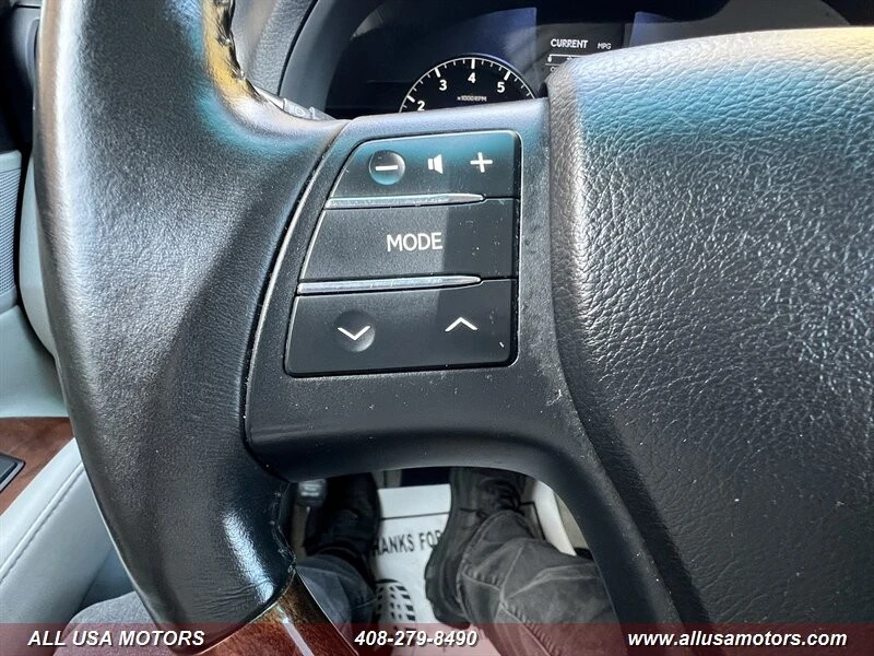 2012 Lexus RX 3rd Gen - Image 19 of 21