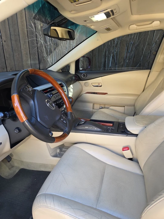 2012 Lexus RX 3rd Gen - Image 9 of 13