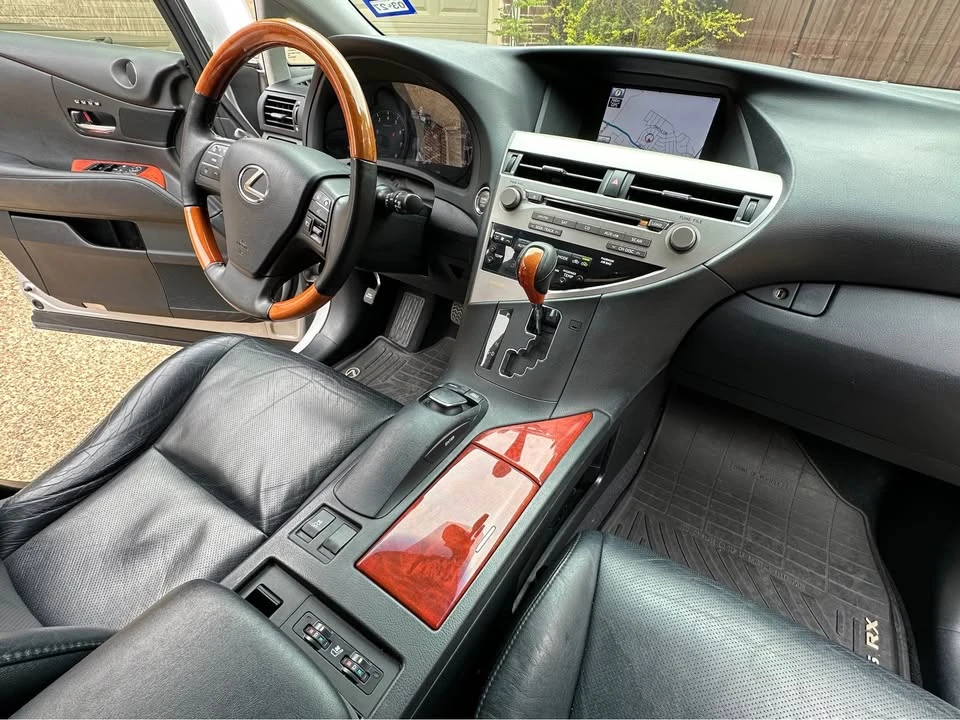 2012 Lexus RX 3rd Gen - Image 12 of 19