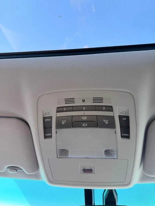 2012 Lexus RX 3rd Gen - Image 13 of 16