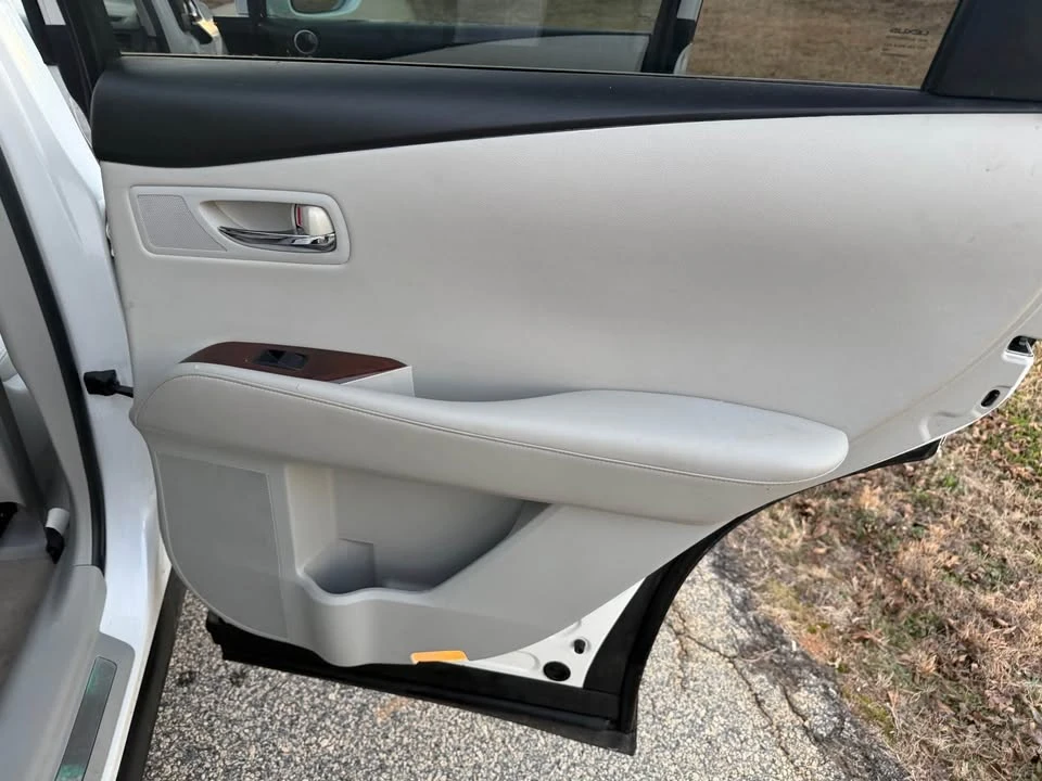 2012 Lexus RX 3rd Gen - Image 17 of 18