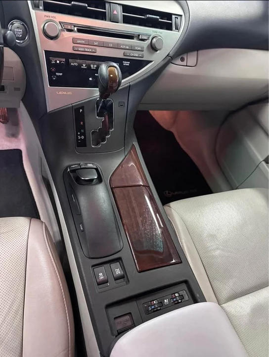 2012 Lexus RX 3rd Gen - Image 6 of 9