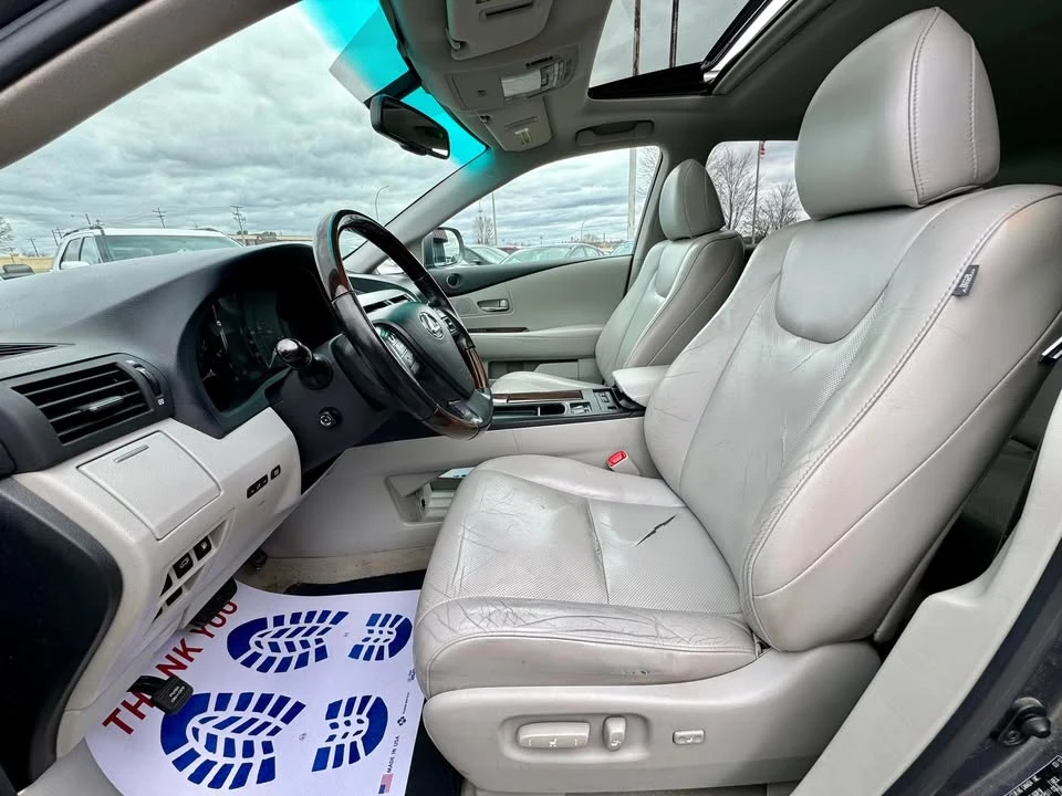 2012 Lexus RX 3rd Gen - Image 9 of 20