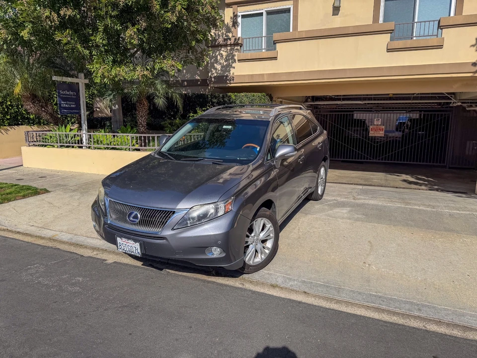 2012 Lexus RX 3rd Gen - Image 2 of 18