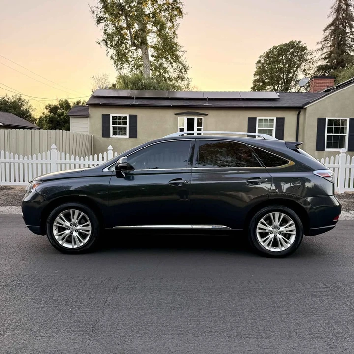 2012 Lexus RX 3rd Gen - Image 17 of 18