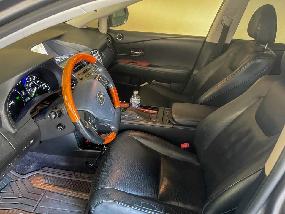 2012 Lexus RX 3rd Gen - Image 13 of 15