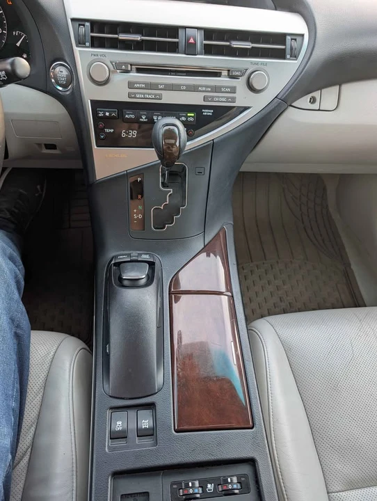2012 Lexus RX 3rd Gen - Image 18 of 20