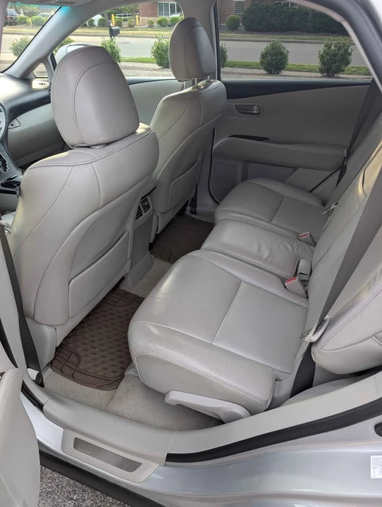 2012 Lexus RX 3rd Gen - Image 15 of 20