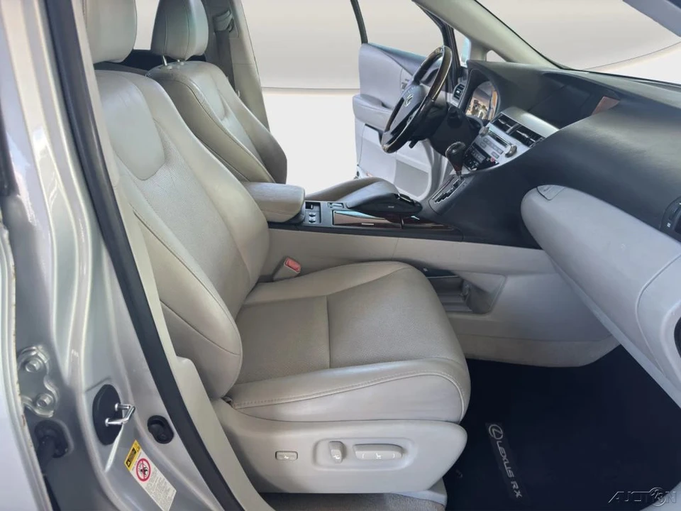 2012 Lexus RX 3rd Gen - Image 19 of 21