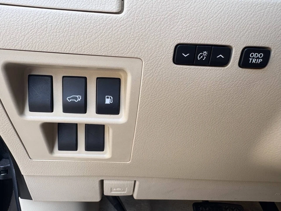 2012 Lexus RX 3rd Gen - Image 16 of 21