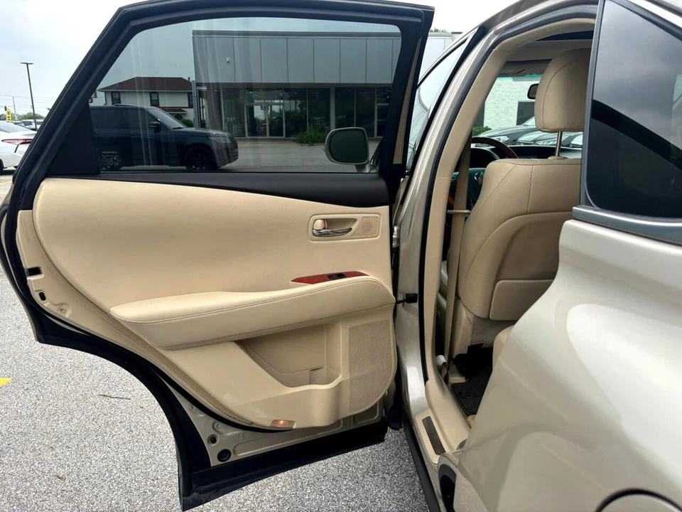2012 Lexus RX 3rd Gen - Image 14 of 21