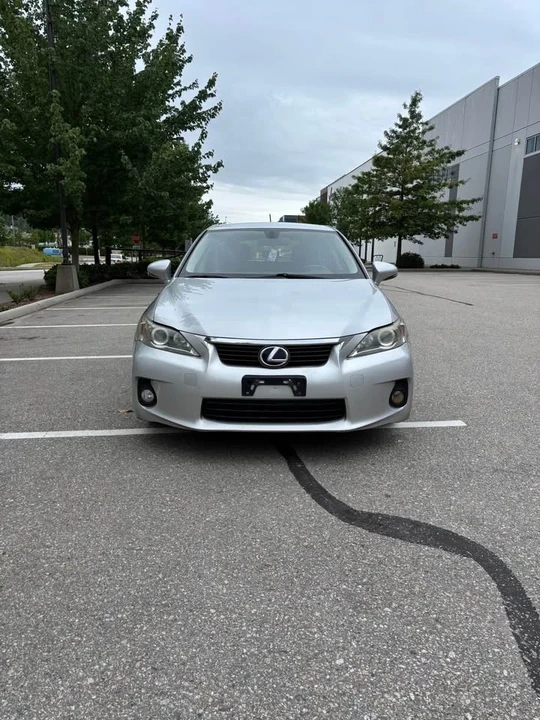 2012 Lexus CT - Image 2 of 13