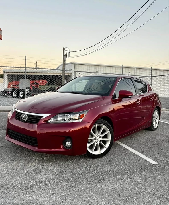 2012 Lexus CT - Image 2 of 11