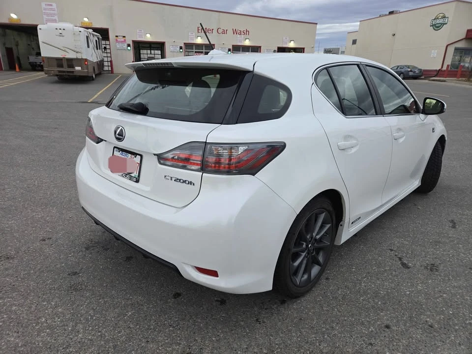 2012 Lexus CT - Image 4 of 11