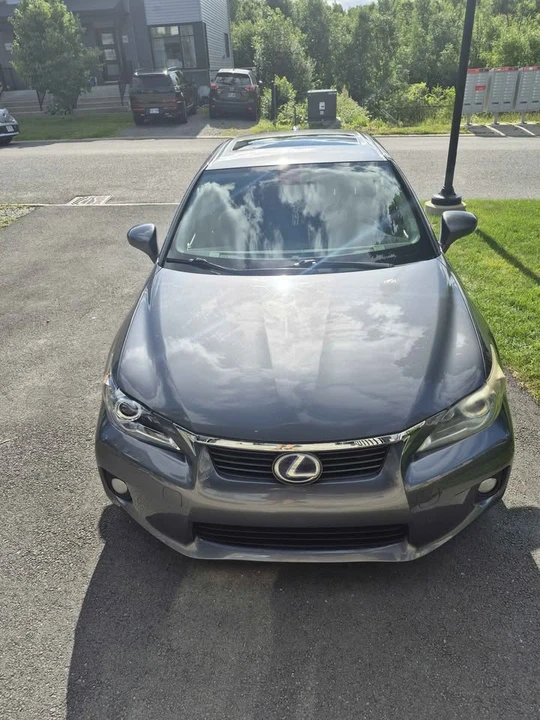 2012 Lexus CT - Image 10 of 12