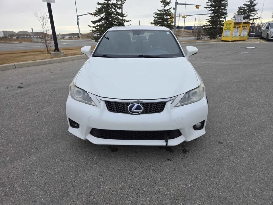 2012 Lexus CT - Image 2 of 11