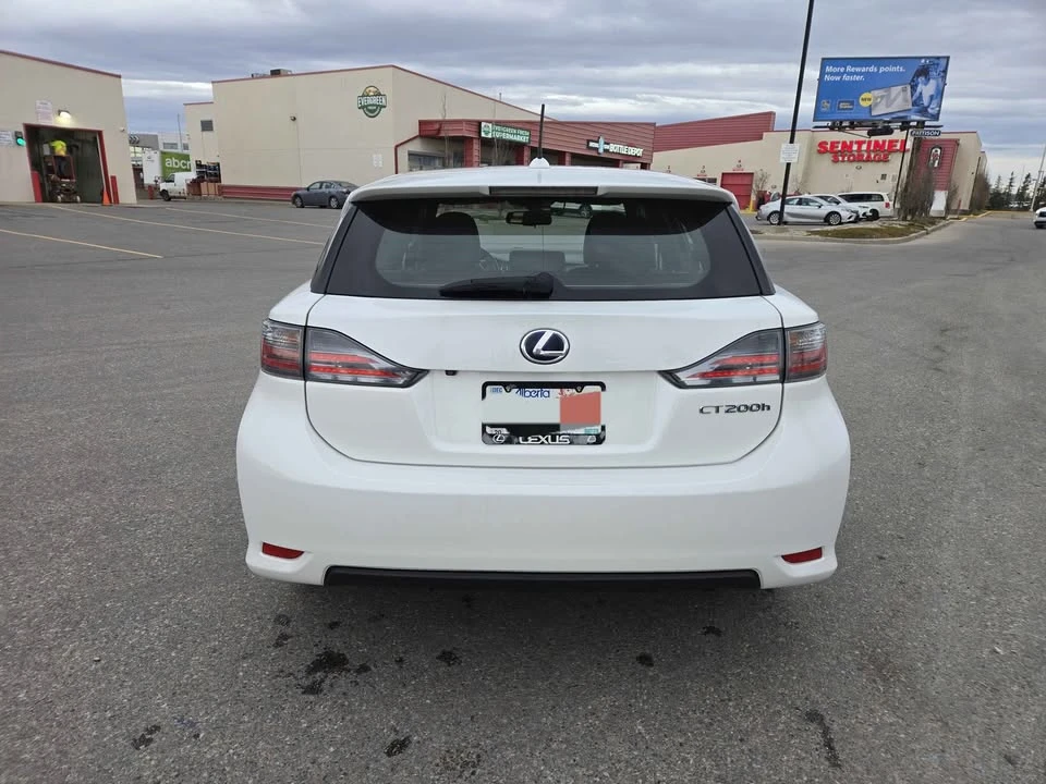 2012 Lexus CT - Image 5 of 11