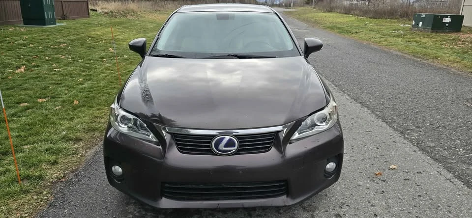 2012 Lexus CT - Image 2 of 13