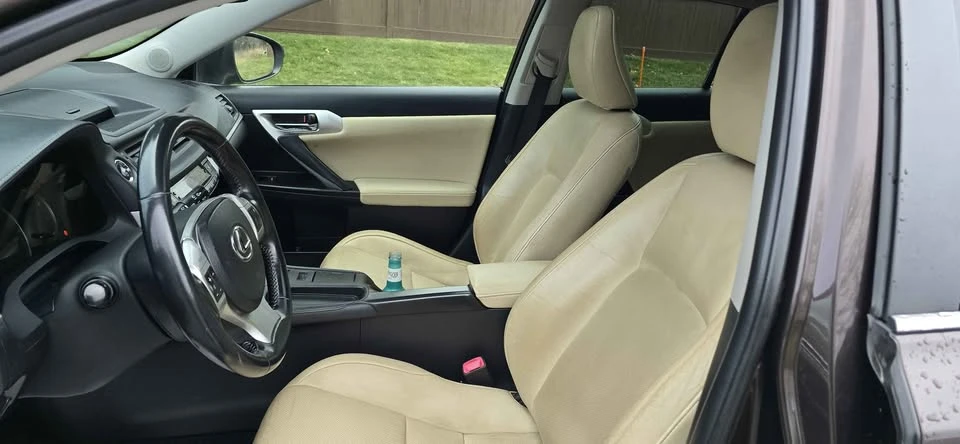 2012 Lexus CT - Image 8 of 13