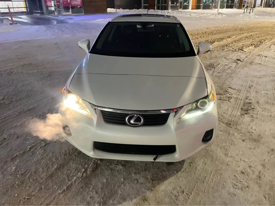 2012 Lexus CT - Image 18 of 19