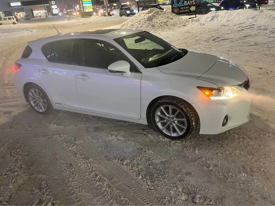 2012 Lexus CT - Image 14 of 19