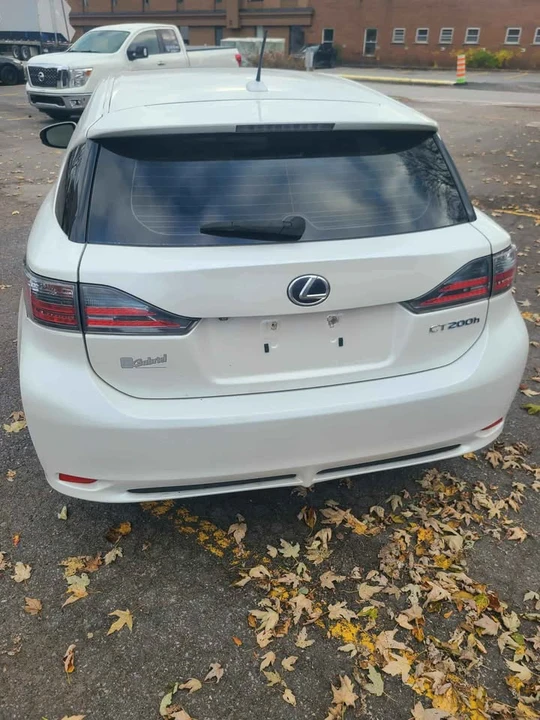 2012 Lexus CT - Image 4 of 11