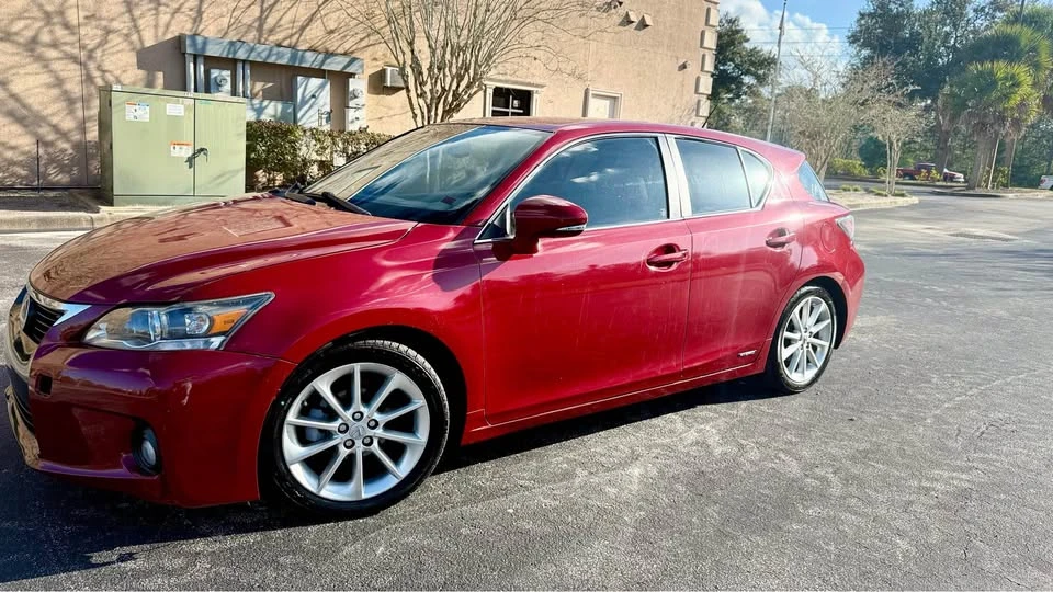 2012 Lexus CT - Image 2 of 14