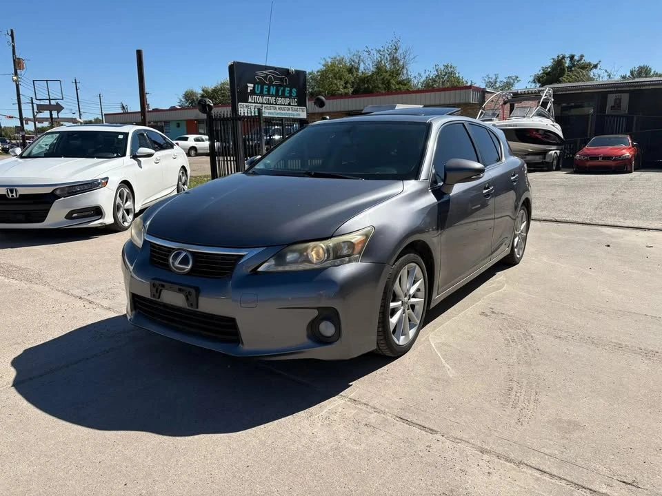 2012 Lexus CT - Image 2 of 9