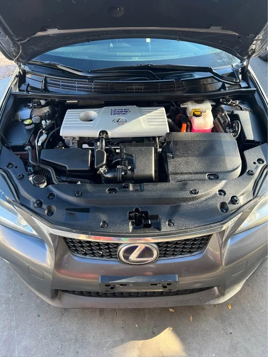 2012 Lexus CT - Image 9 of 16