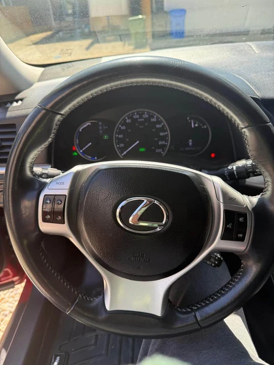 2012 Lexus CT - Image 10 of 12