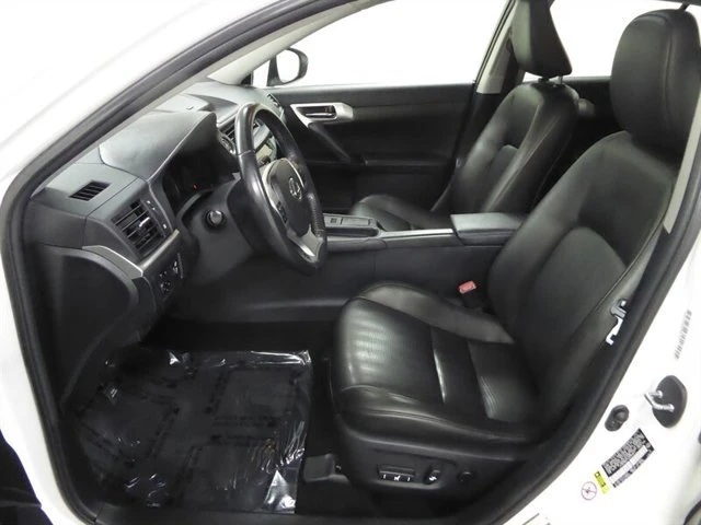 2012 Lexus CT - Image 17 of 20