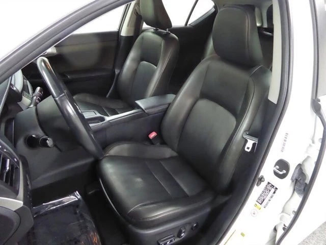2012 Lexus CT - Image 16 of 20