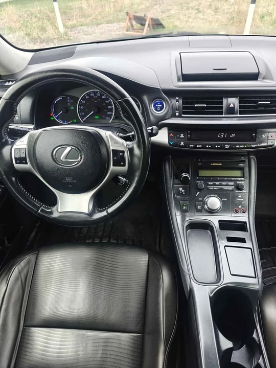 2012 Lexus CT - Image 9 of 20