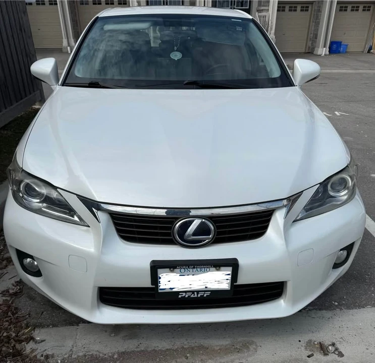 2012 Lexus CT - Image 2 of 11