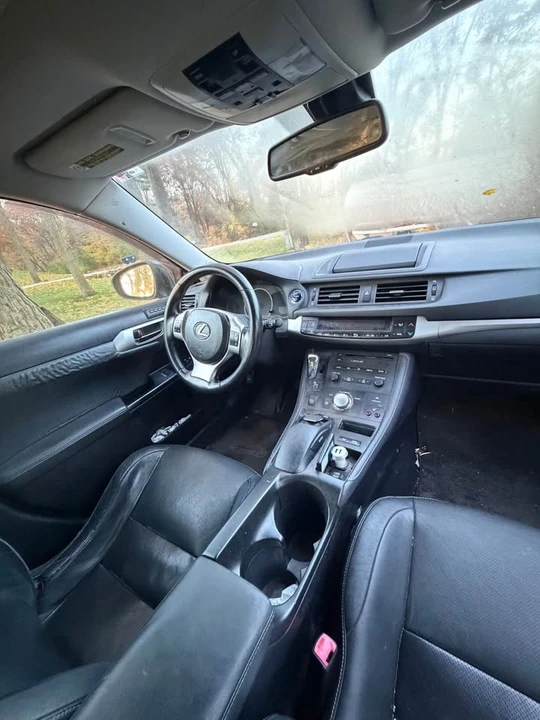 2012 Lexus CT - Image 3 of 5