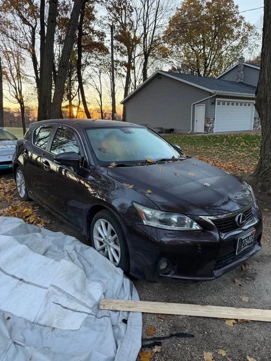 2012 Lexus CT - Image 2 of 5