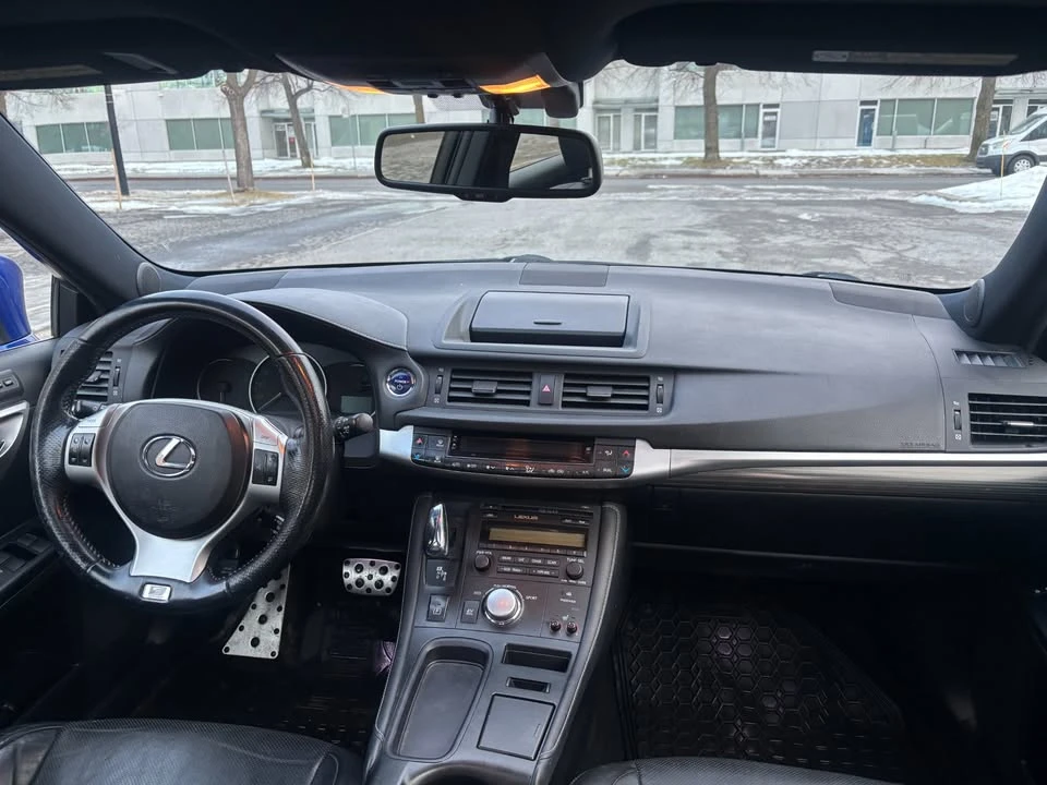 2012 Lexus CT - Image 12 of 13