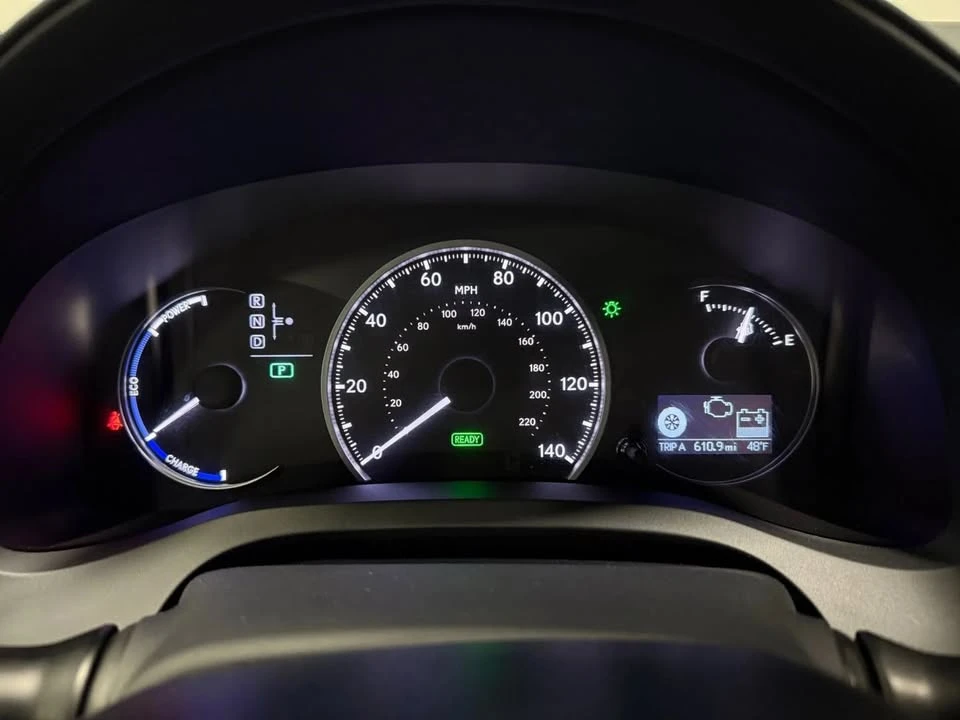 2012 Lexus CT - Image 10 of 16