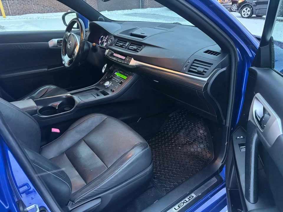 2012 Lexus CT - Image 7 of 12