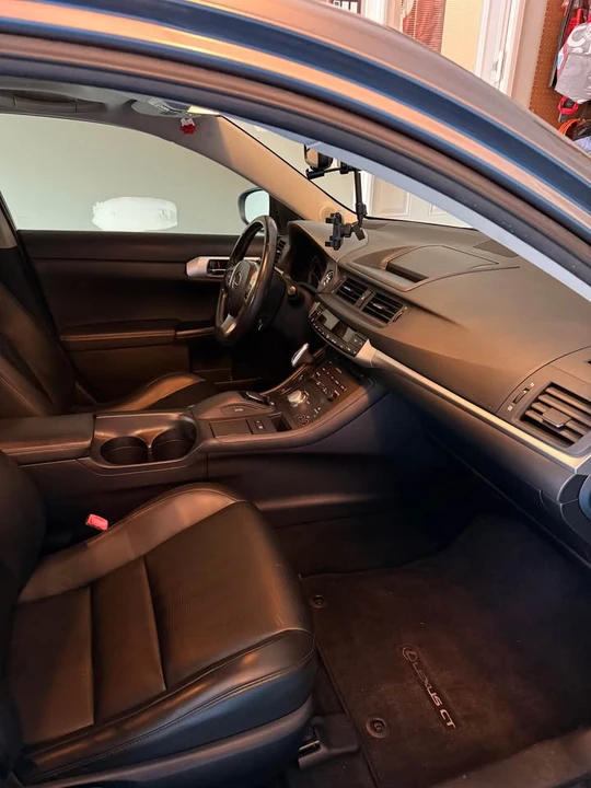 2012 Lexus CT - Image 9 of 9