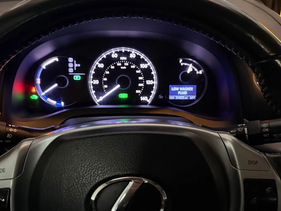 2012 Lexus CT - Image 8 of 9