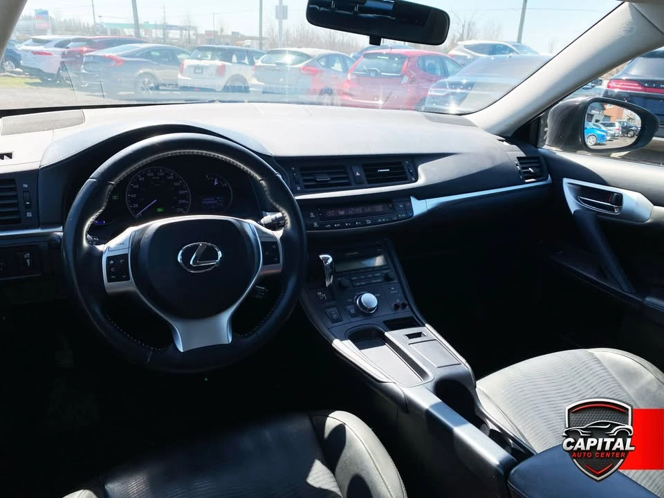 2012 Lexus CT - Image 8 of 16