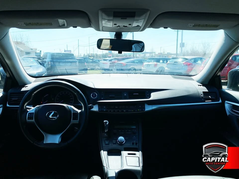 2012 Lexus CT - Image 11 of 16