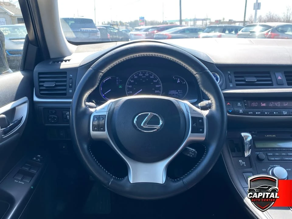 2012 Lexus CT - Image 6 of 16