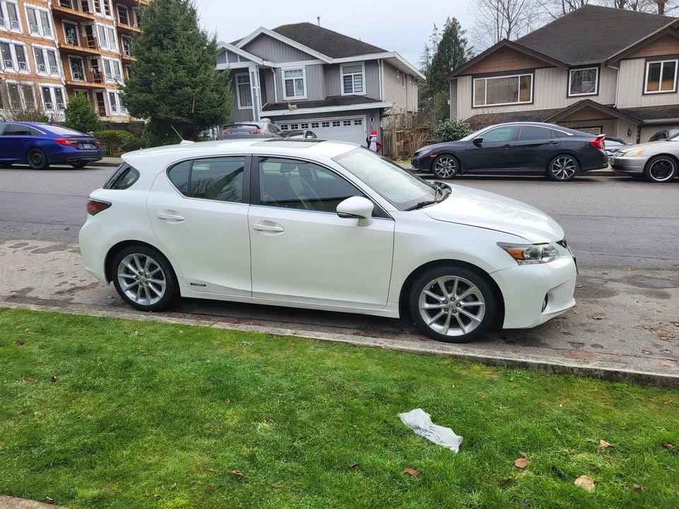 2012 Lexus CT - Image 5 of 15