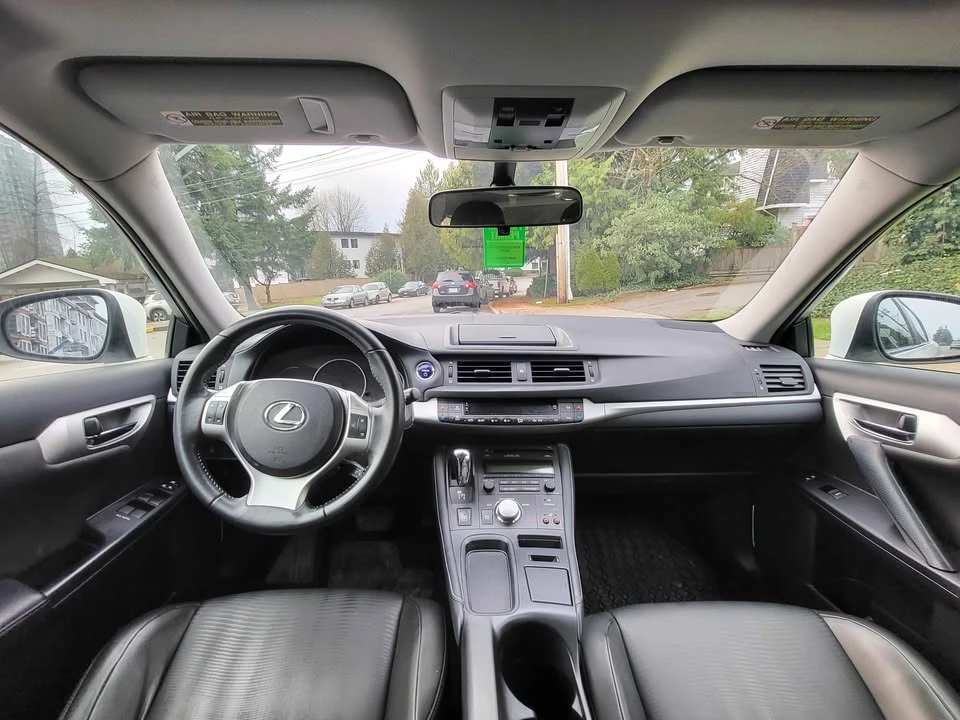 2012 Lexus CT - Image 9 of 15